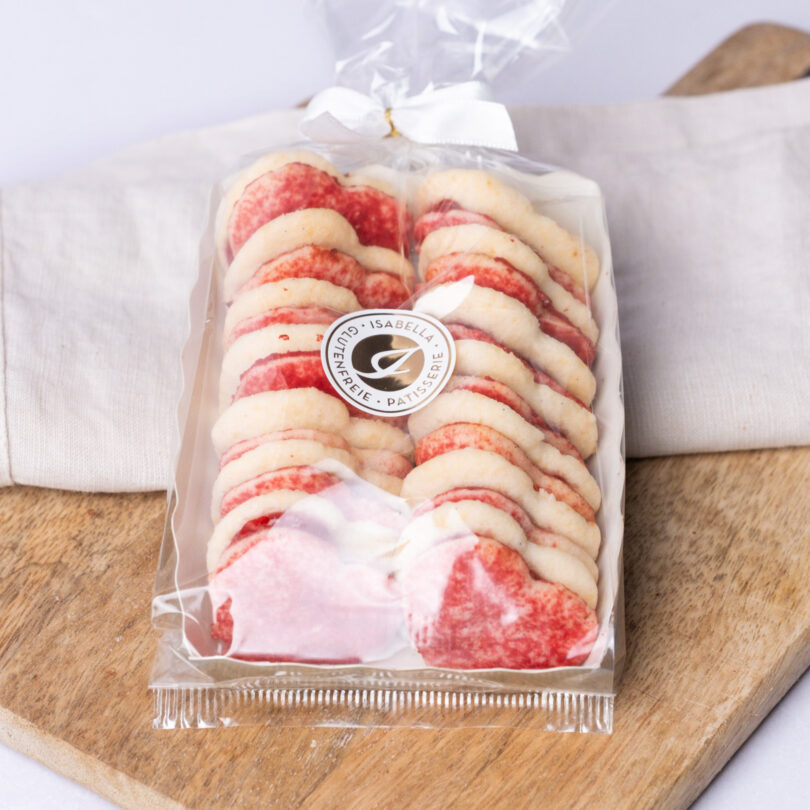 glutenfreie Himbeer Herzen, glutenfreies veganes Gebäck, Isabella Glutenfreie Patisserie